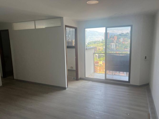 Oficina en arriendo en El Poblado, Medellín, 85 m² · foto 8 de 20