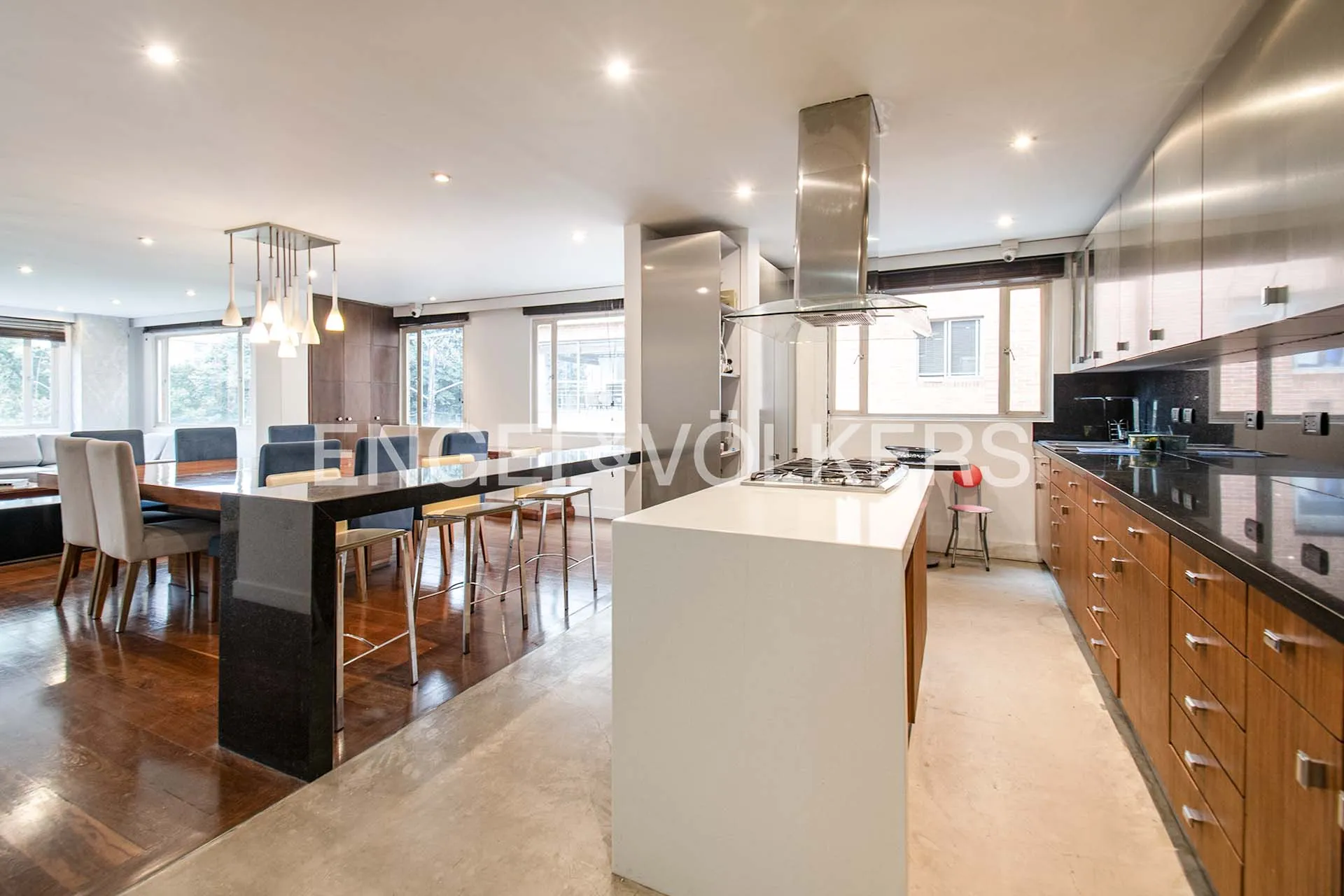 Apartamento en venta en Santa Barbara Occidental, Bogotá · foto 9 de 21