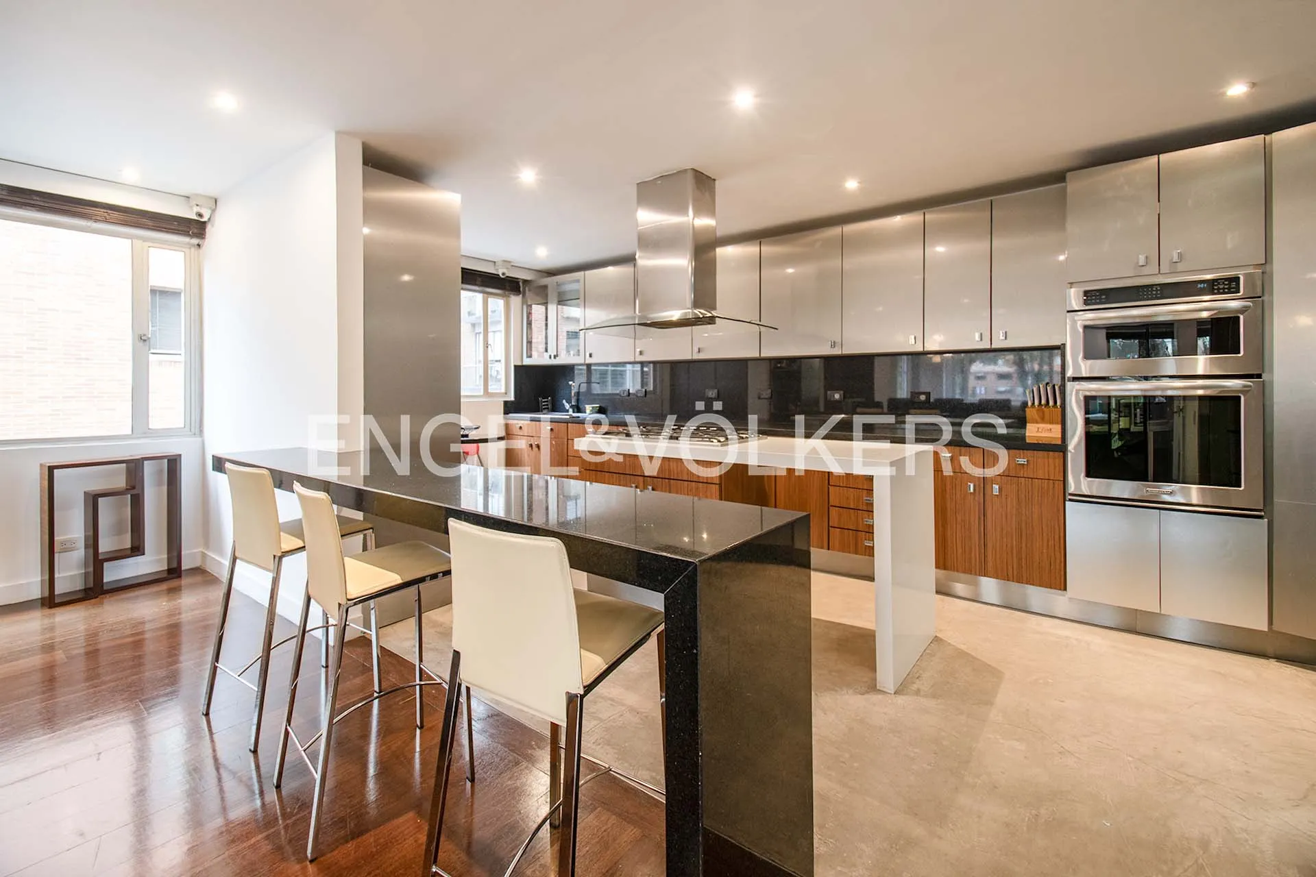 Apartamento en venta en Santa Barbara Occidental, Bogotá · foto 8 de 21