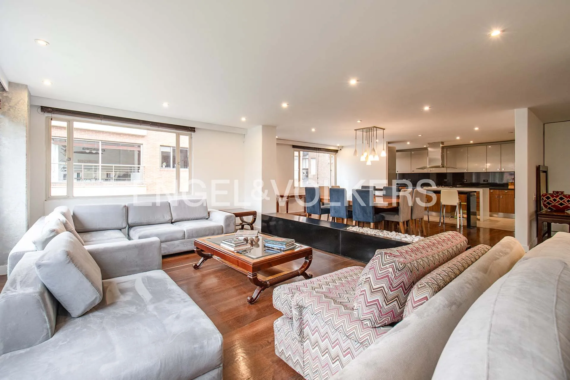 Apartamento en venta en Santa Barbara Occidental, Bogotá · foto 5 de 21