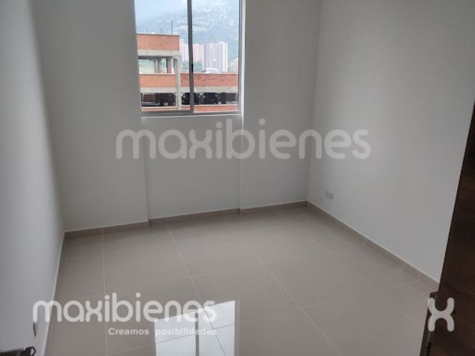Apartamento de 3 alcobas en arriendo en Machado, Copacabana, 68 m² · foto 6 de 13