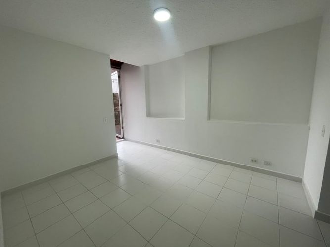 Apartamento de 2 alcobas en venta en Laureles, Medellín, 75 m² · foto 6 de 12