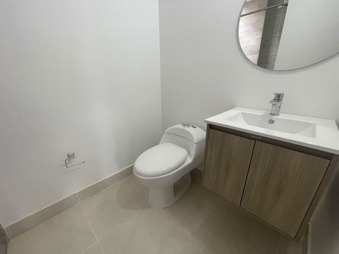 Apartamento de 2 alcobas en venta en Laureles, Medellín, 75 m² · foto 10 de 12