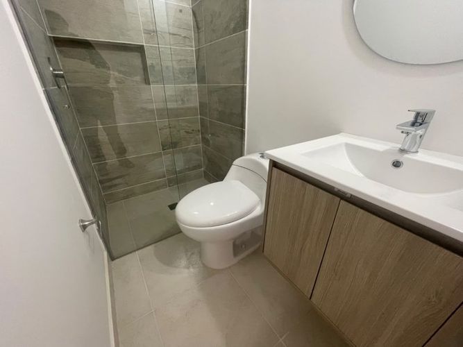 Apartamento de 2 alcobas en venta en Laureles, Medellín, 75 m² · foto 11 de 12