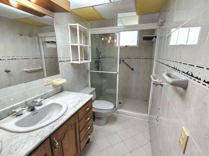 Finca en arriendo en Los Salados, El Retiro, 350 m² · foto 13 de 24