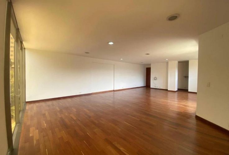 Oficina en arriendo en El Poblado, Medellín, 67 m² · foto 5 de 10