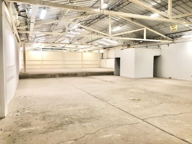 Bodega en venta en San Pedro, Cali, 724 m² · foto 3 de 12