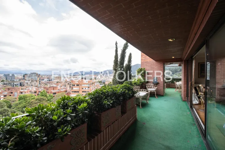 Apartamento de 4 alcobas en venta en Chico Norte, Bogotá, 471 m² · foto 11 de 18