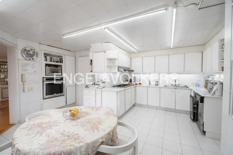Apartamento de 4 alcobas en venta en Chico Norte, Bogotá, 471 m² · foto 9 de 18