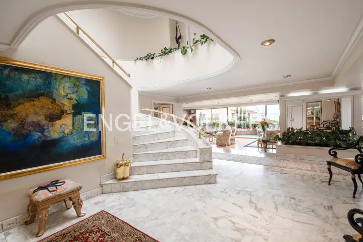 Apartamento de 4 alcobas en venta en Chico Norte, Bogotá, 471 m² · foto 7 de 18