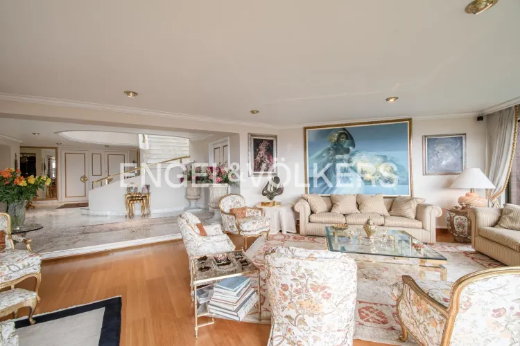 Apartamento de 4 alcobas en venta en Chico Norte, Bogotá, 471 m² · foto 3 de 18