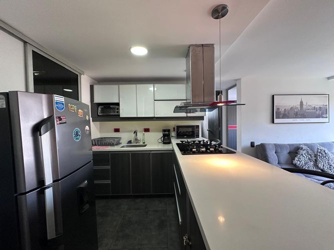 Apartamento en venta en El Poblado, Medellín · foto 9 de 17