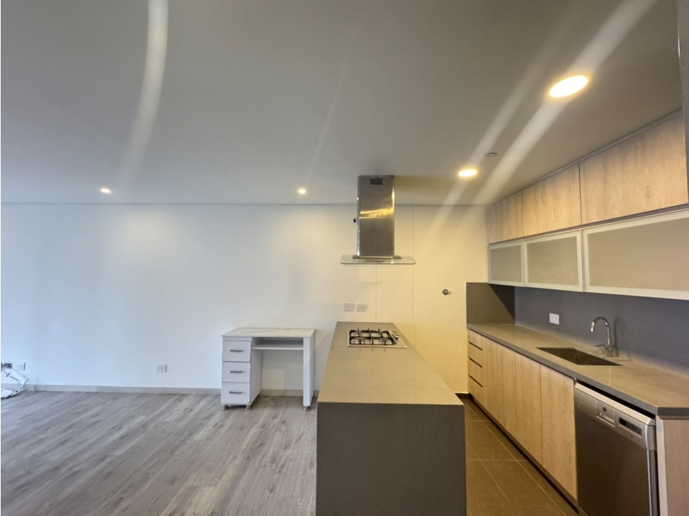 Apartamento en Arriendo en El Poblado, Medellín en Via Las Palmas