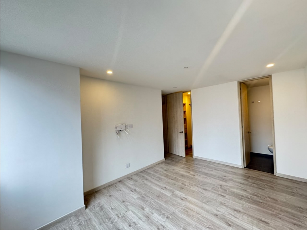 Apartamento en arriendo en El Poblado, Medellín · foto 10 de 14