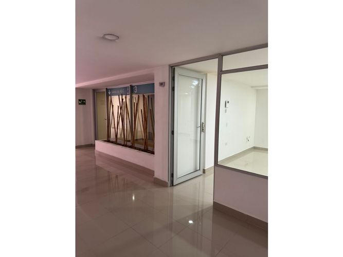 Consultorio en arriendo en Aves Maria, Sabaneta, 32 m² · foto 2 de 16