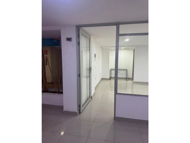 Consultorio en arriendo en Aves Maria, Sabaneta, 32 m² · foto 3 de 16