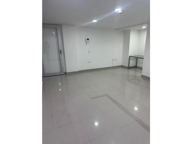 Consultorio en arriendo en Aves Maria, Sabaneta, 32 m² · foto 6 de 16