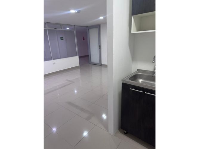 Consultorio en arriendo en Aves Maria, Sabaneta, 32 m² · foto 9 de 16