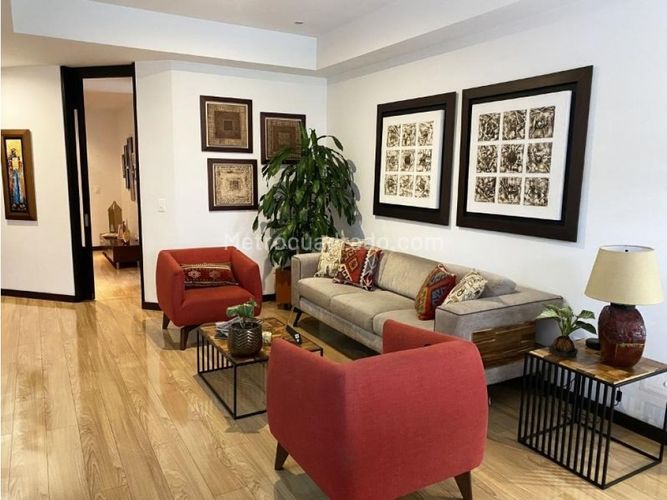 Apartamento en venta en Santa Barbara, Bogotá · foto 2 de 19