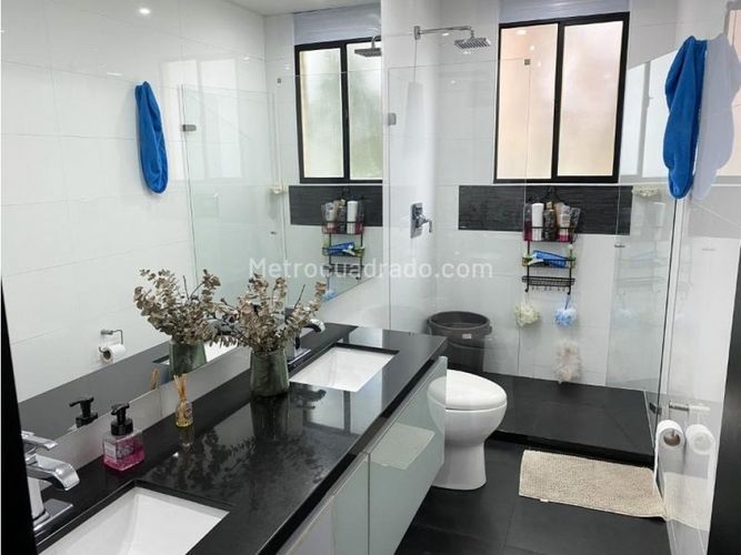 Apartamento en venta en Santa Barbara, Bogotá · foto 11 de 19