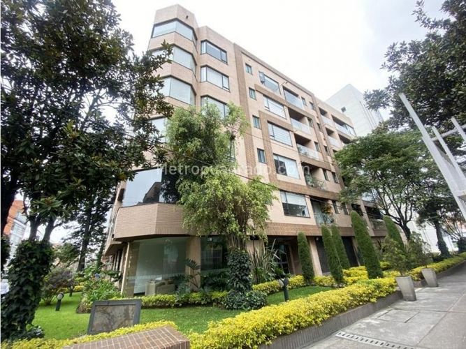 Apartamento en venta en Santa Barbara, Bogotá · foto 17 de 19
