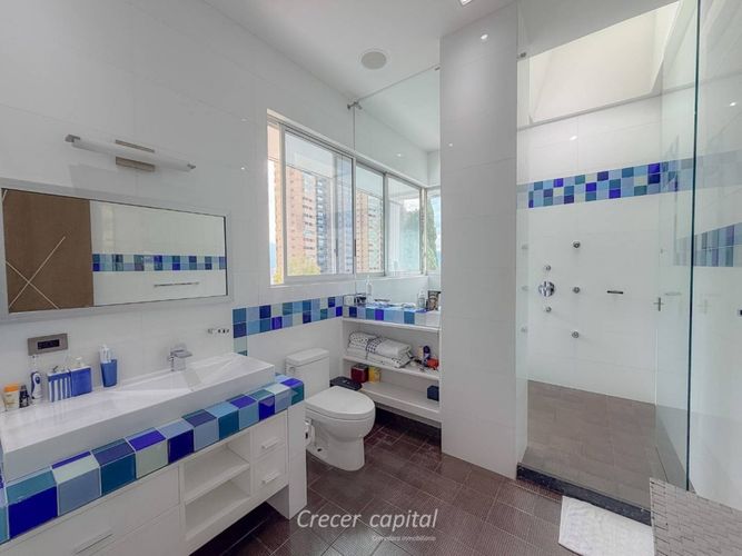 Casa de 6 alcobas en venta en Manila, Medellín, 960 m² · foto 18 de 24