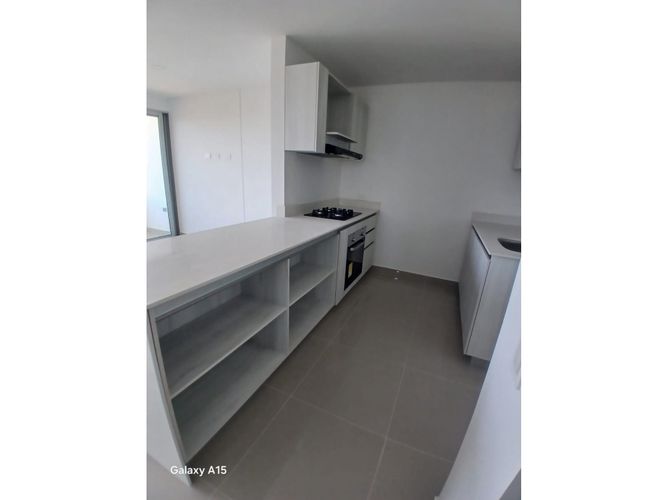 Apartamento de 3 alcobas en venta en Paraiso, Barranquilla, 97 m² · foto 8 de 24