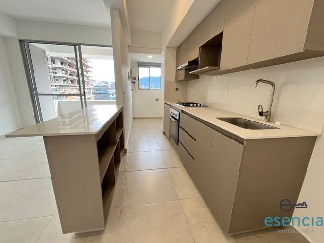Apartamento de 3 alcobas en arriendo en Ciudad Del Río, Envigado, 85 m² · foto 2 de 12