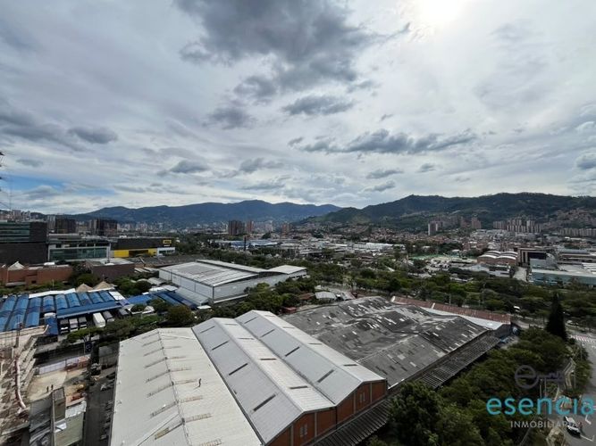 Apartamento de 3 alcobas en arriendo en Ciudad Del Río, Envigado, 85 m² · foto 5 de 12