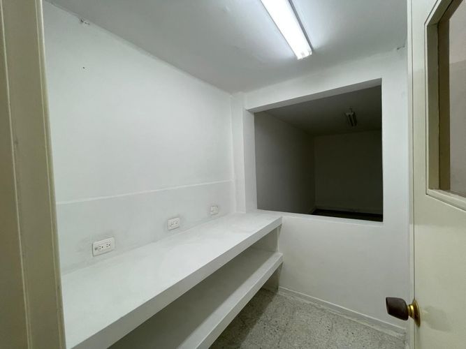 Casa de 7 alcobas en venta en San Vicente, Cali, 221 m² · foto 4 de 14