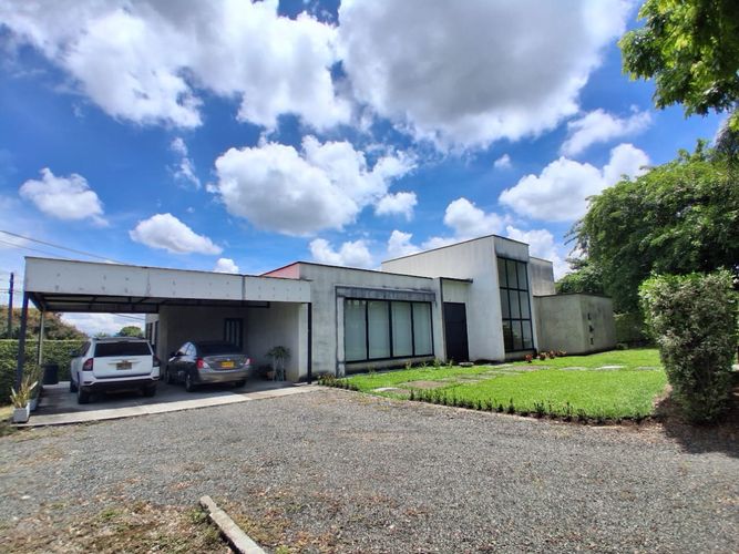 Casa de 4 alcobas en venta en Cerritos, Pereira, 350 m² · foto 5 de 24