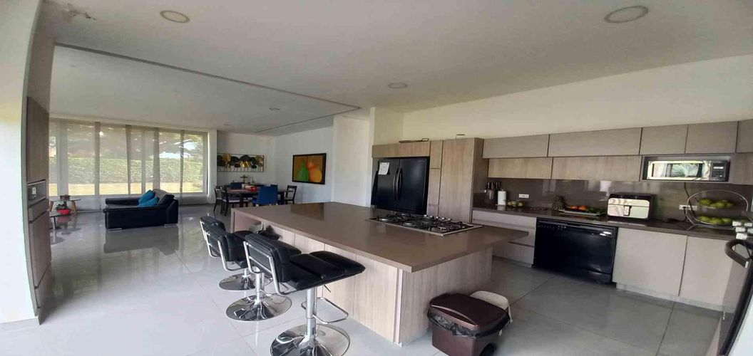 Casa de 4 alcobas en venta en Cerritos, Pereira, 350 m² · foto 13 de 24