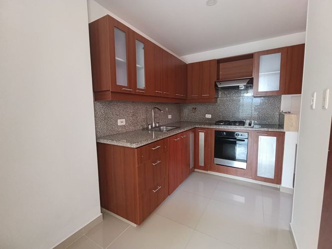 Apartamento de 3 alcobas en arriendo en Loma Del Esmeraldal, Envigado, 100 m² · foto 3 de 16