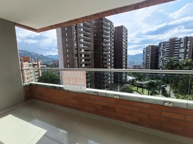Apartamento de 3 alcobas en arriendo en Loma Del Esmeraldal, Envigado, 100 m² · foto 6 de 16
