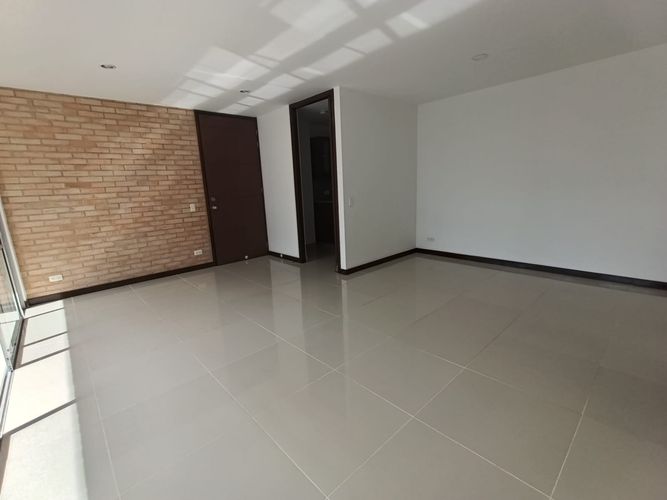 Apartamento de 3 alcobas en arriendo en Loma Del Esmeraldal, Envigado, 100 m² · foto 9 de 16