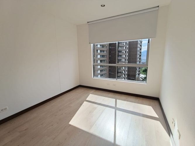 Apartamento de 3 alcobas en arriendo en Loma Del Esmeraldal, Envigado, 100 m² · foto 12 de 16