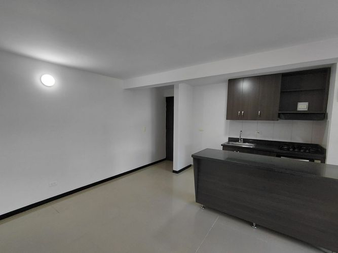 Apartamento de 3 alcobas en arriendo en La Doctora, Sabaneta, 70 m² · foto 7 de 24
