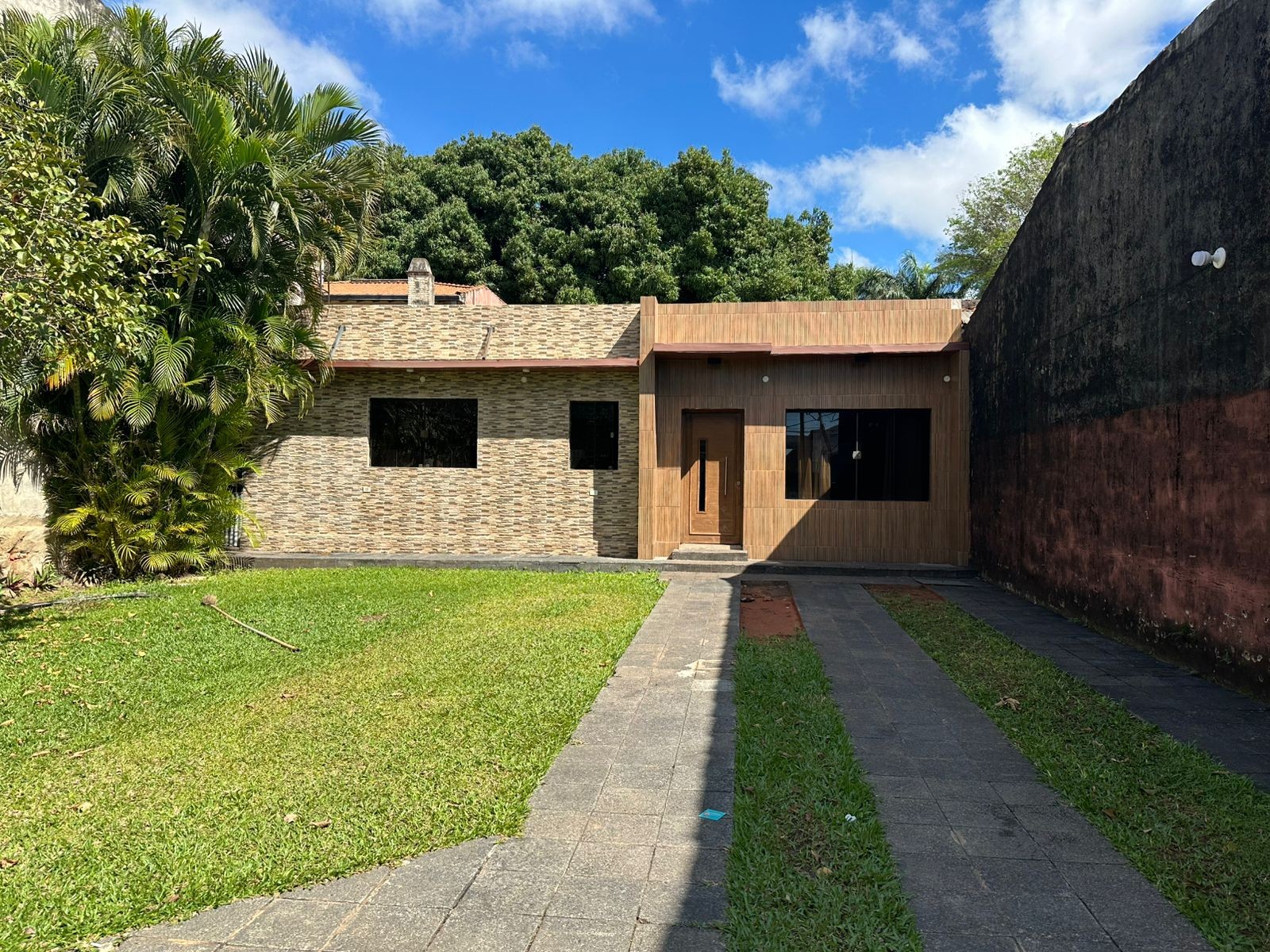 Departamento en alquiler con baja de precio en Ycuá Satí