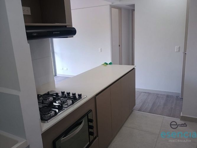 Apartamento de 2 alcobas en arriendo en Las Lomitas, Sabaneta, 70 m² · foto 3 de 14