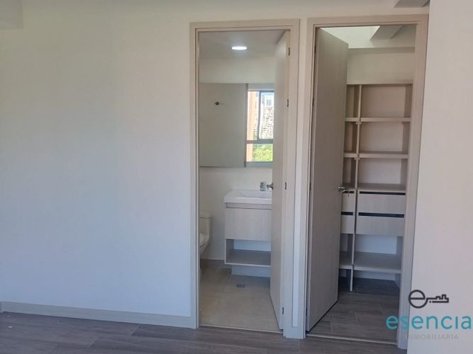 Apartamento de 2 alcobas en arriendo en Las Lomitas, Sabaneta, 70 m² · foto 11 de 14