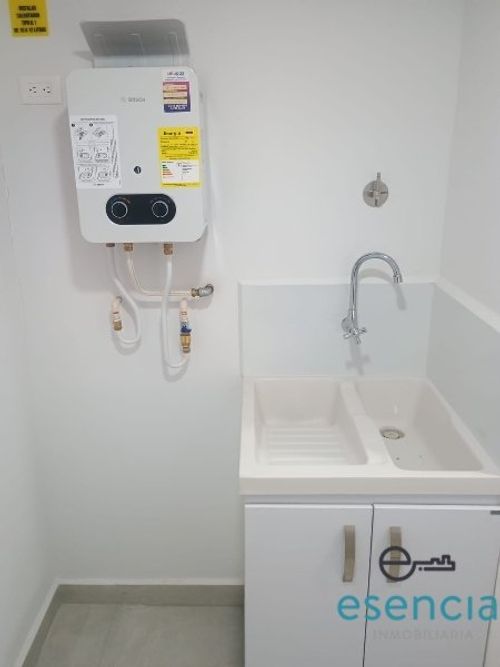 Apartamento de 2 alcobas en arriendo en Las Lomitas, Sabaneta, 70 m² · foto 13 de 14