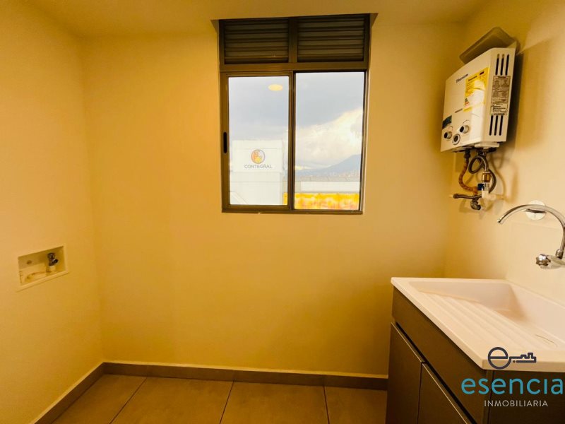 Apartamento en arriendo en Las Vegas, Envigado · foto 16 de 17