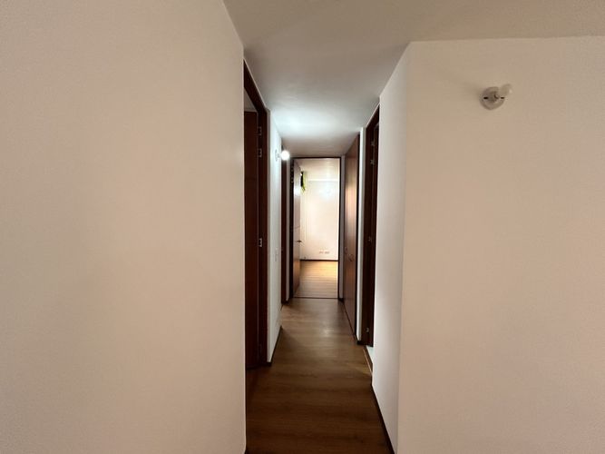 Apartamento de 3 alcobas en venta en Fac, Madrid, 76 m² · foto 4 de 15