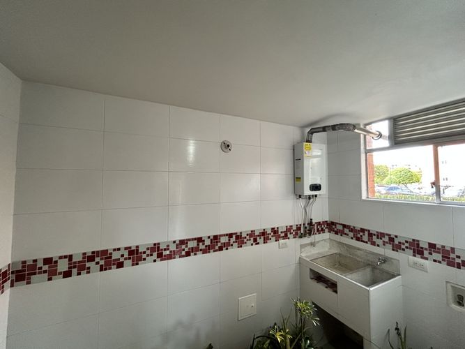 Apartamento de 3 alcobas en venta en Fac, Madrid, 76 m² · foto 6 de 15
