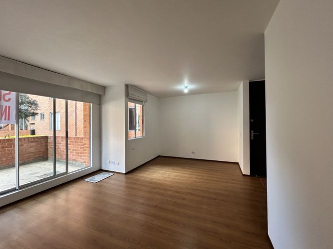 Apartamento de 3 alcobas en venta en Fac, Madrid, 76 m² · foto 13 de 15