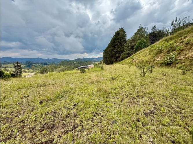 Lote en venta en Pantanillo, El Retiro, 3879 m² · foto 4 de 7