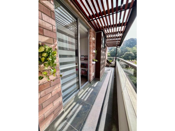 Apartamento de 2 alcobas en venta en Alto De Misael, Envigado, 103 m² · foto 3 de 9