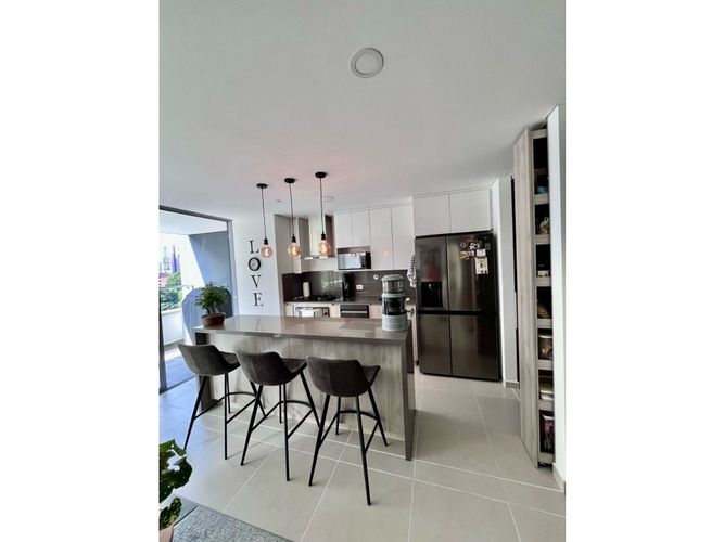 Apartamento de 2 alcobas en venta en Alto De Misael, Envigado, 103 m² · foto 4 de 9