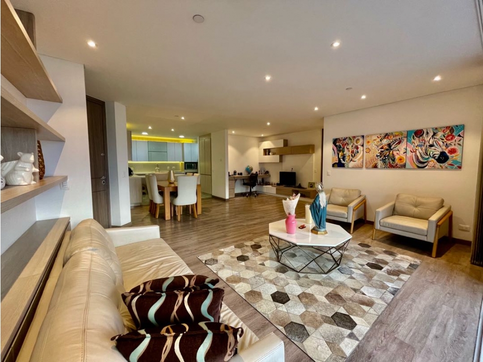 Apartamento en venta en Loma Benedictinos, Medellín · foto 2 de 11