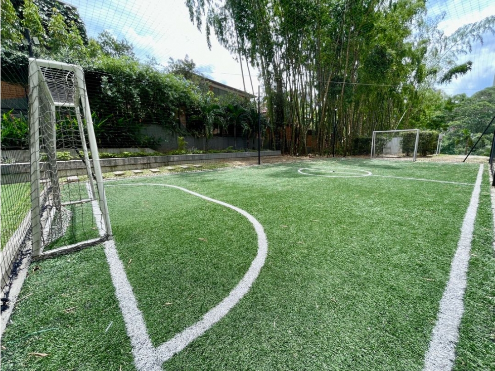 Apartamento en venta en Loma Benedictinos, Medellín · foto 9 de 11